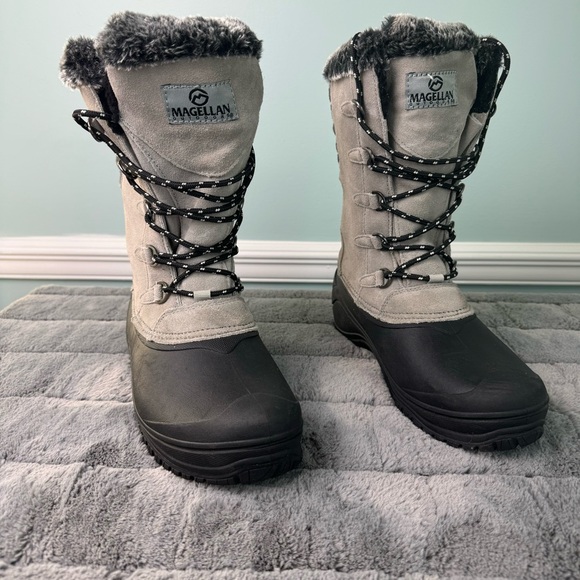 Magellan Outdoors Women’s Suede Insulated Pac Boots Size 9 Gray Black 167806 - Picture 1 of 12